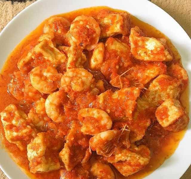 Sambal udang tahu (instagram.com/azuryne.kitchen)