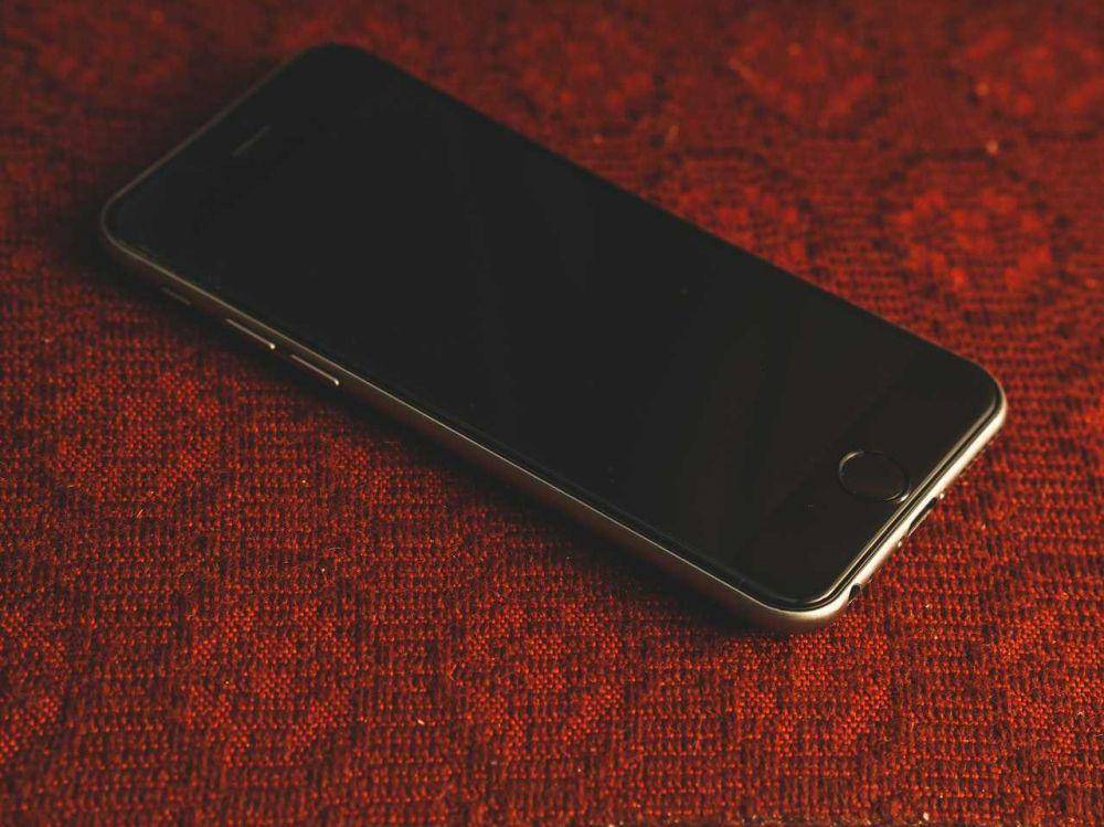 ilustrasi smartphone mati(pexels.com/Pixabay)