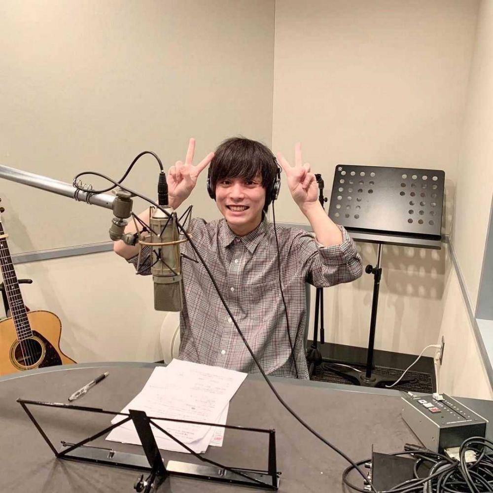 Yuuri (instagram.com/yuuri_music_official)