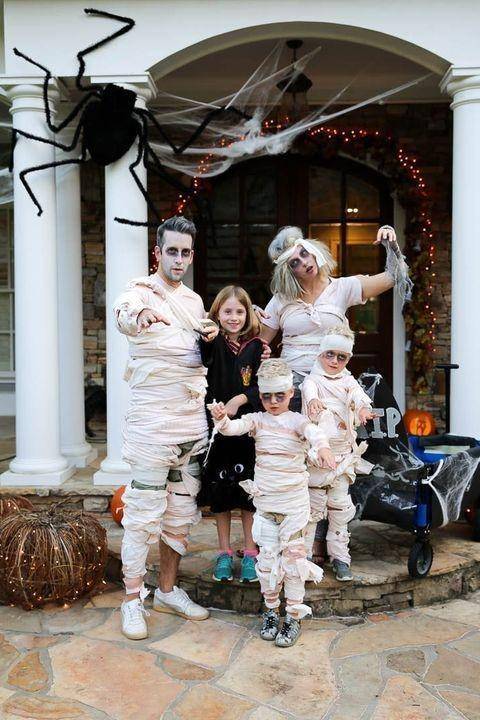kostum halloween (thepioneerwoman.com)
