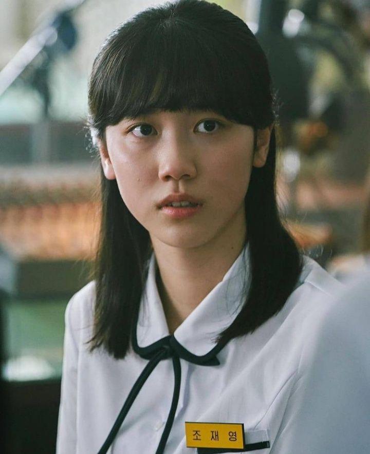 Lee Re (instagram.com/leere0312)