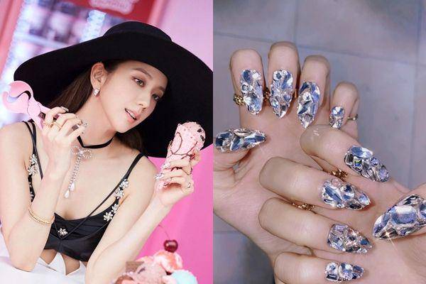 Nail art Jisoo BLACKPINK (instagram.com/nail_unistella)