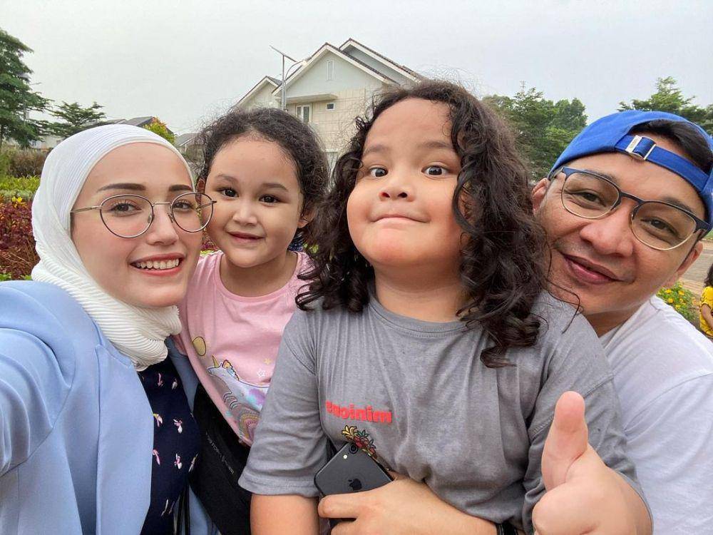 keluarga Pasha Ungu (instagram.com/adeliapasha)