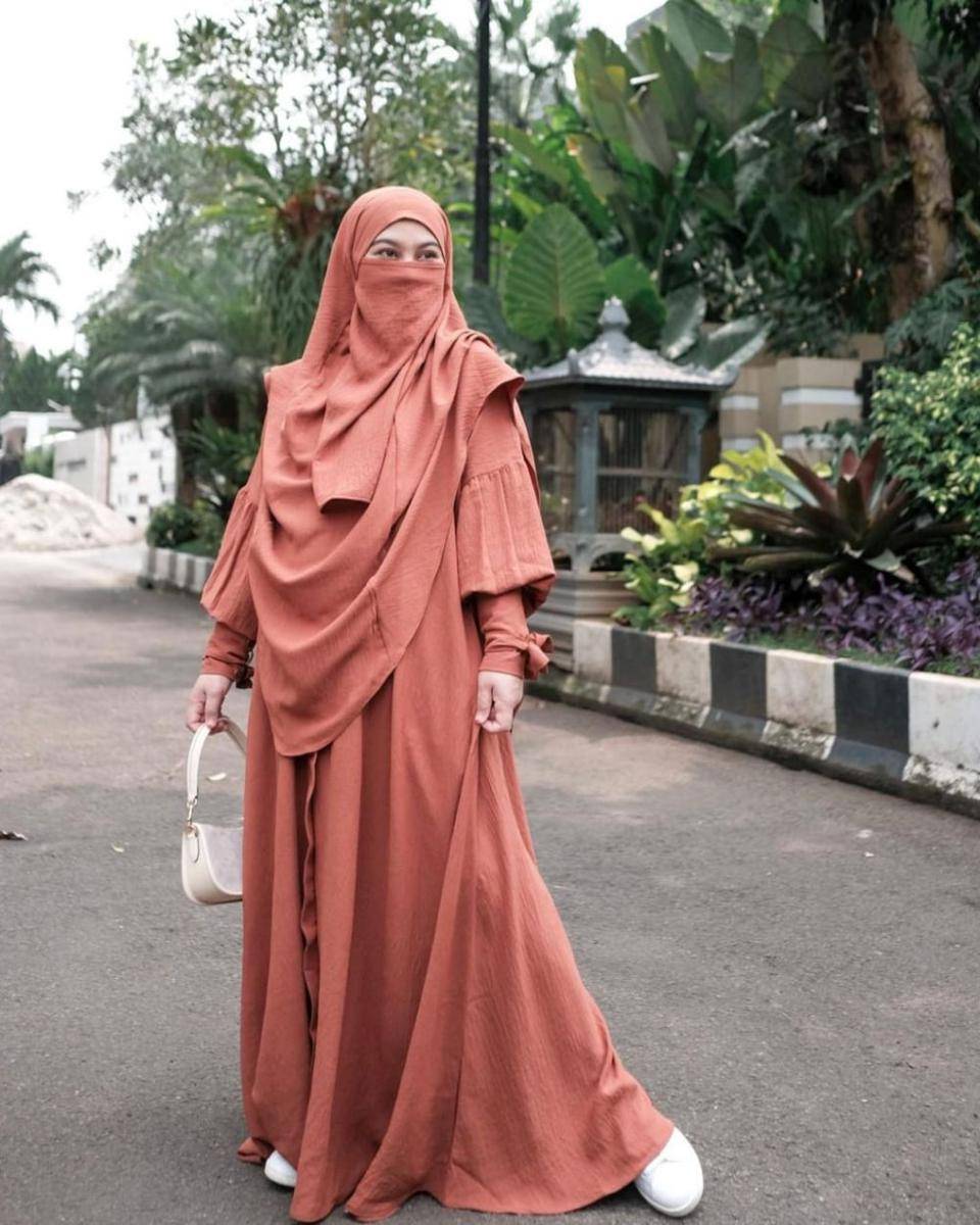 Wardah Maulina (instagram.com/wardahmaulina_)
