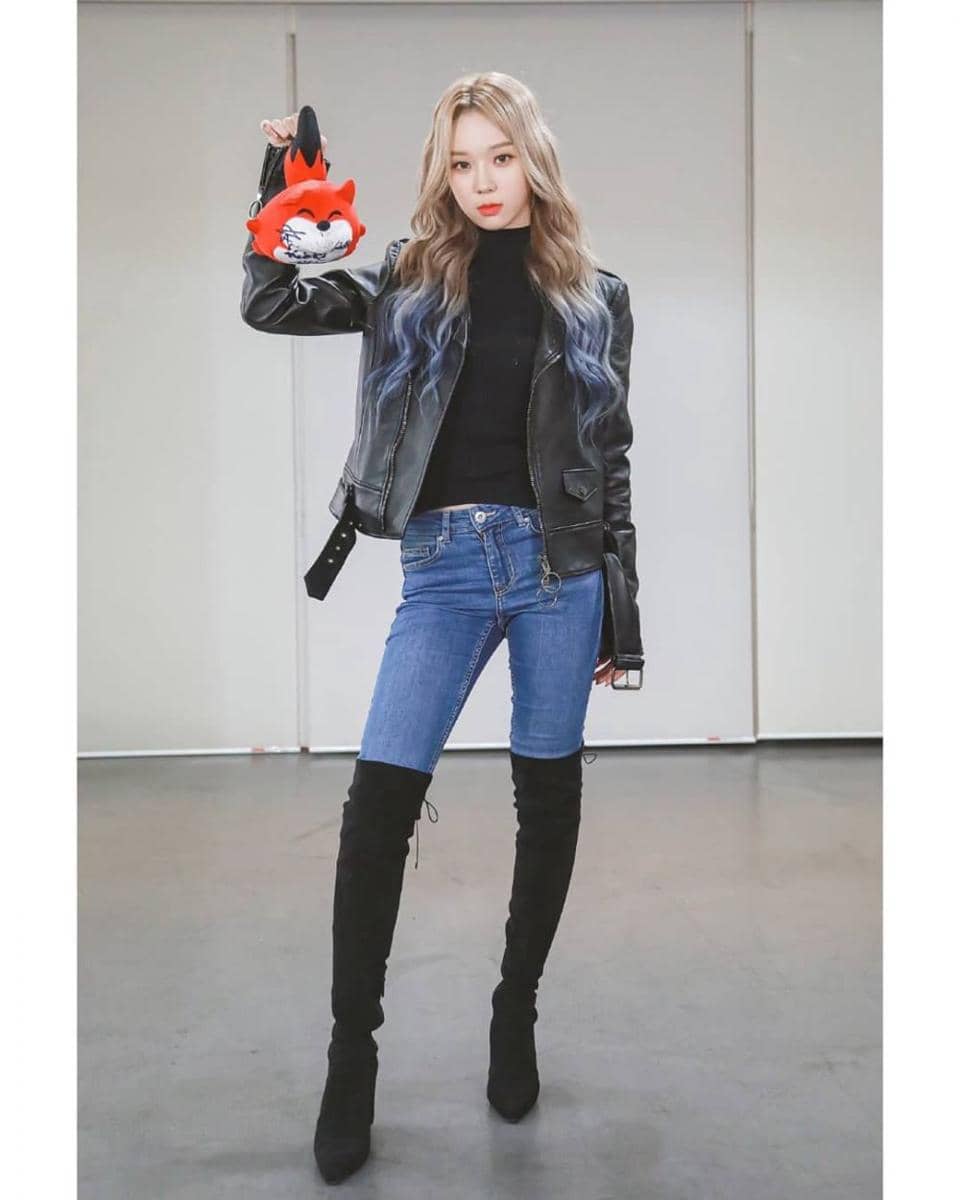 Celana jeans Winter aespa (instagram.com/winter.aespadiary)