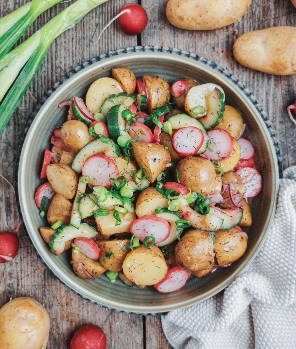 kartoffelsalat (instagram.com/kochen_mit_k)