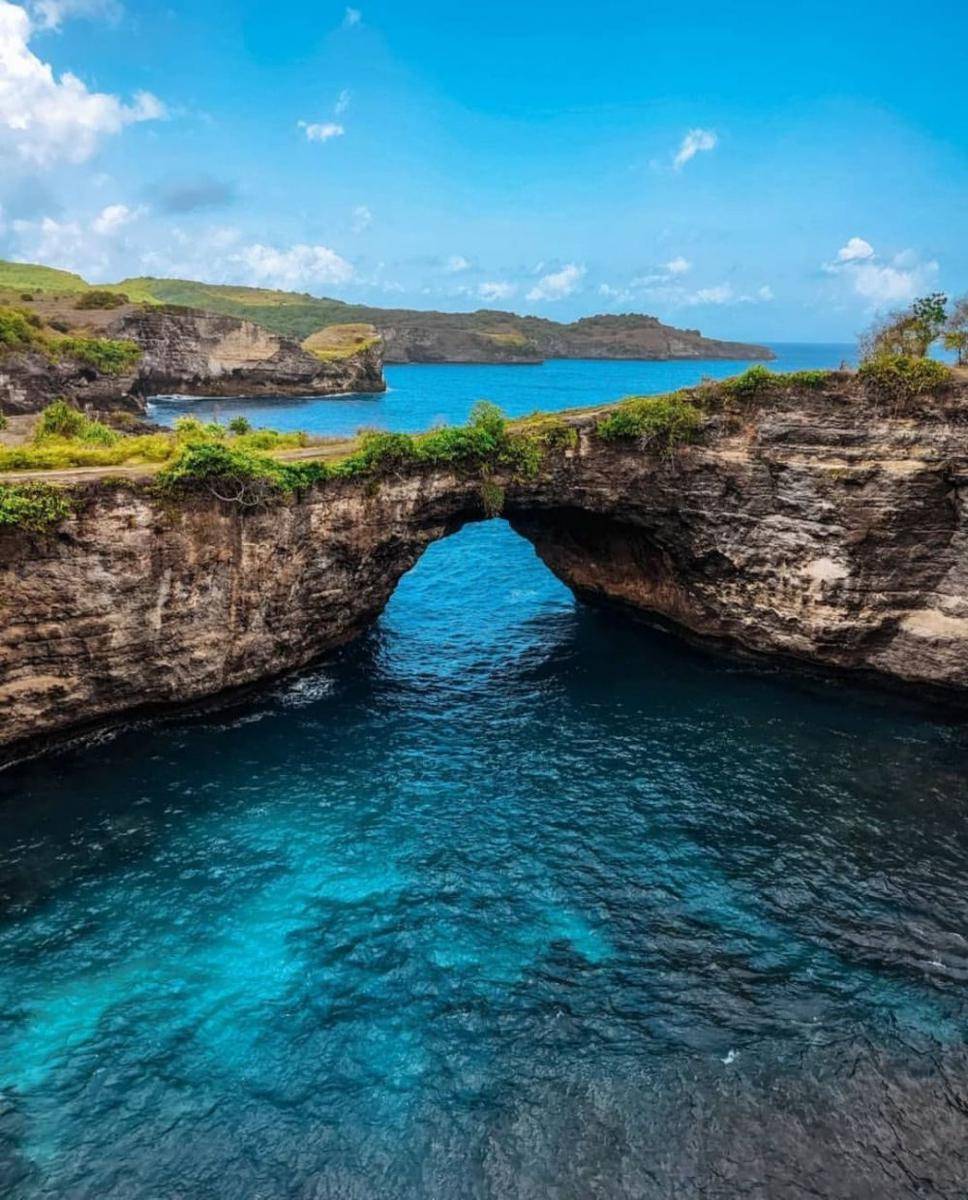 Potret Pantai Broken Beach (instagram.com/ubudvalleyresort)