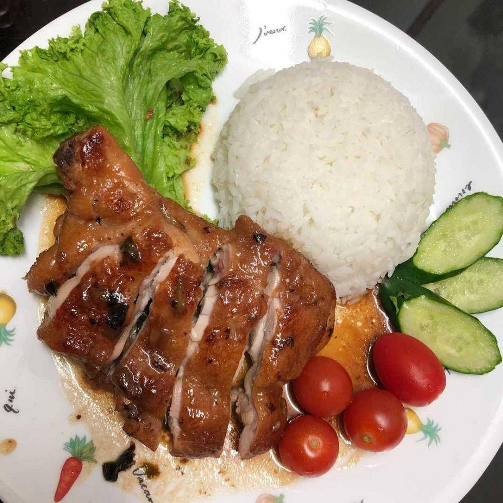 Ayam saus asam manis (instagram.com/foodandbake_eve)