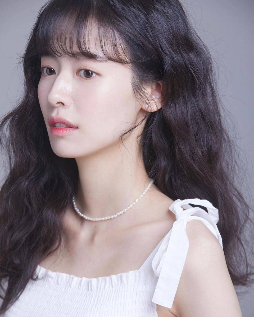 Ji Woo (instagram.com/hi__jiwoo)