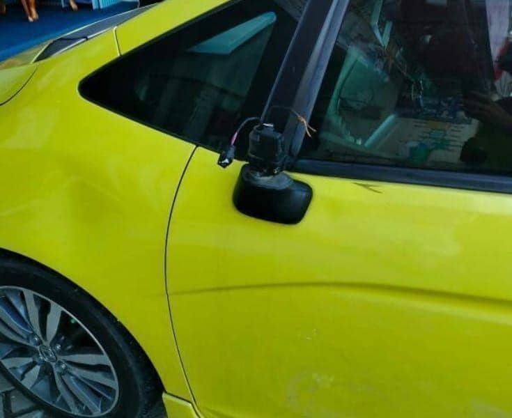 Aksi pencurian kaca spion elektronik terjadi di Jalan Gajah Mada, Kecamatan Tanjungkarat Timur, Kota Bandar Lampung. (IDN Times/Istimewa)