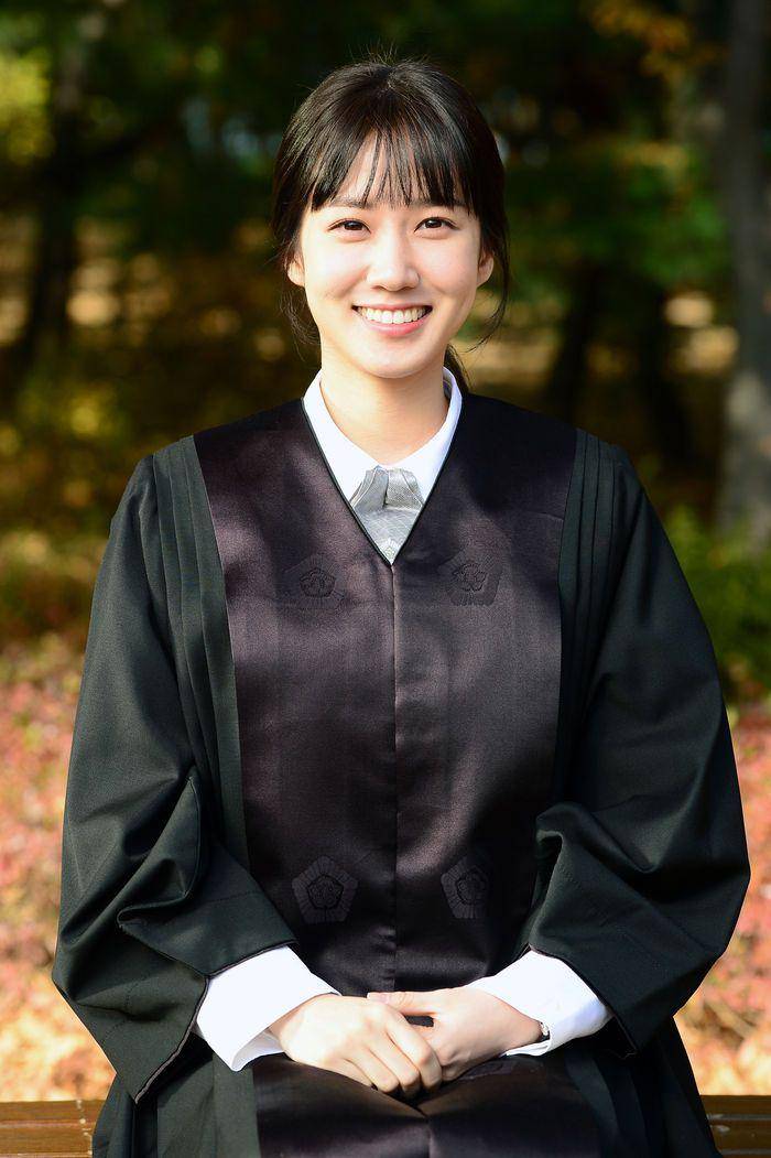 Park Eun Bin dalam drama Judge vs. Judge (dok. SBS/Judge vs. Judge)