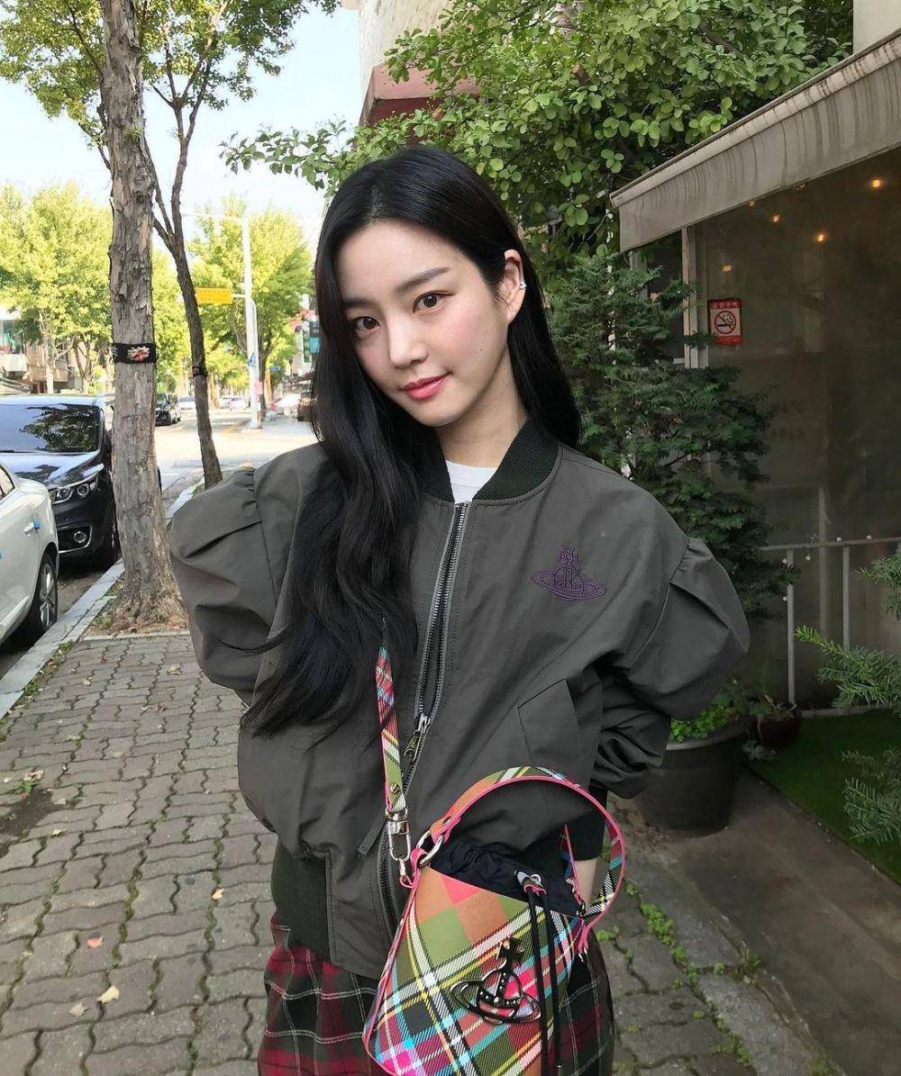 Lee Yoo Bi (instagram.com/yubi_190)