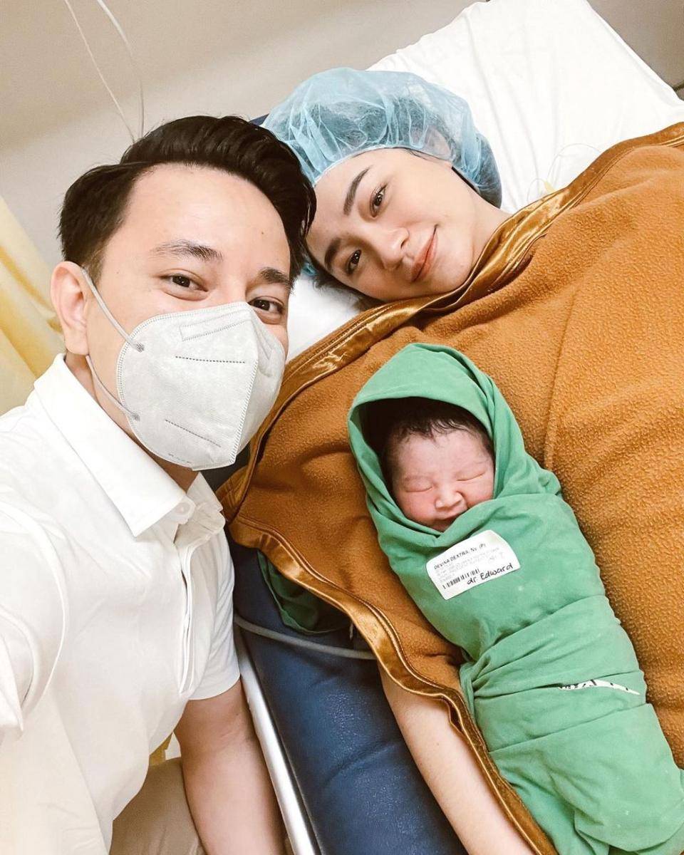 potret keluarga kecil Billy Davidson (instagram.com/pattdevdex)