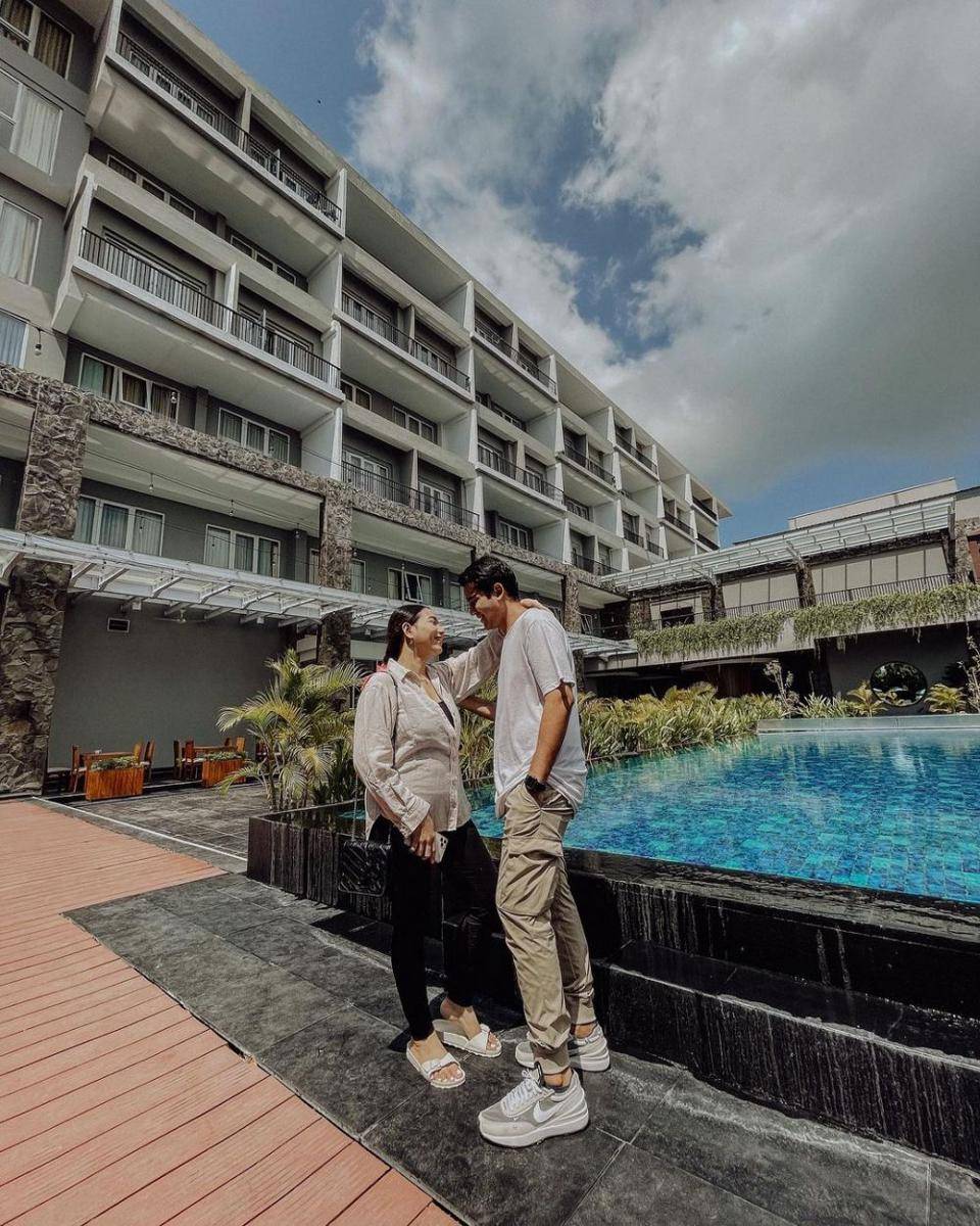 Potret liburan keluarga Rizky Alatas di Bali. (instagram.com/rizkyalatas)
