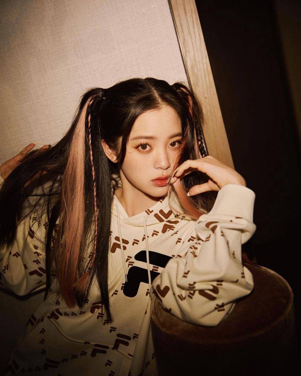 Ouyang Nana (instagram.com/nanaouyang)