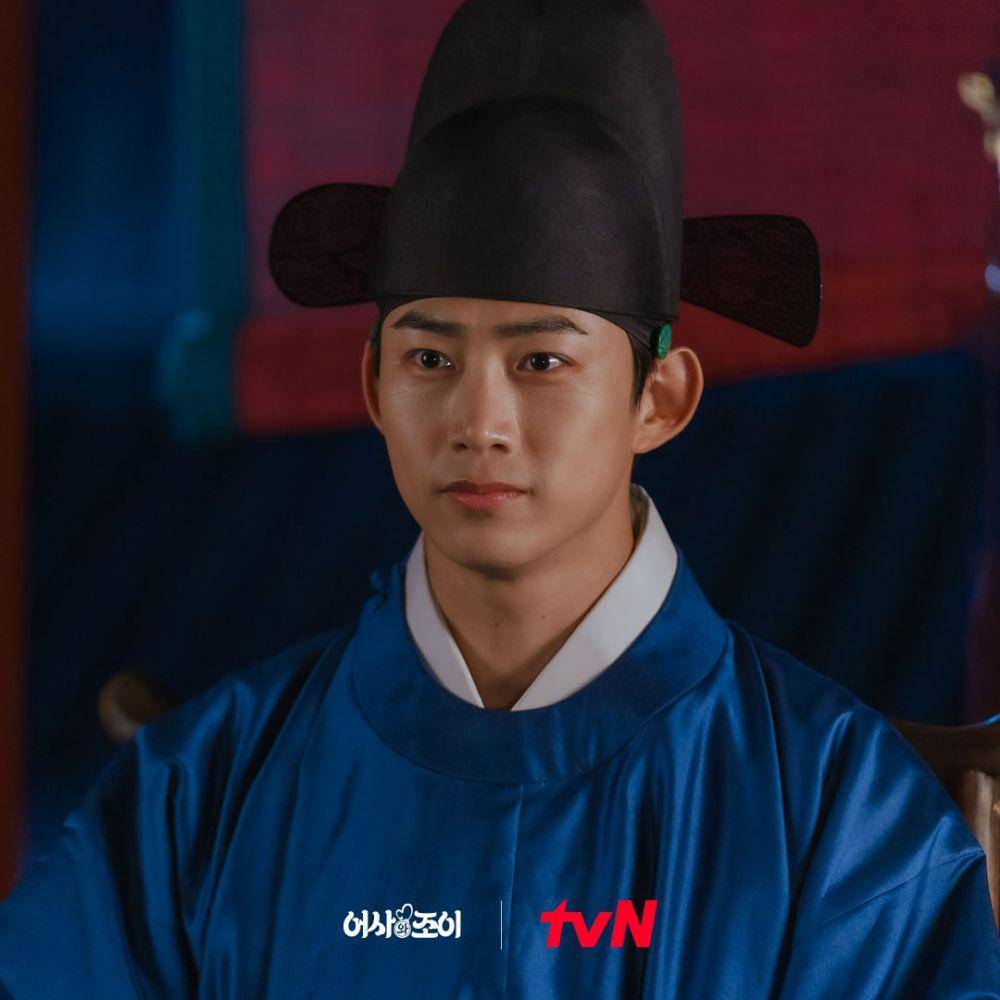 Taecyeon 2PM sebagai Ra Yi Eon di drama Korea Secret Royal Inspector, Joy (instagram.com/tvn_drama)
