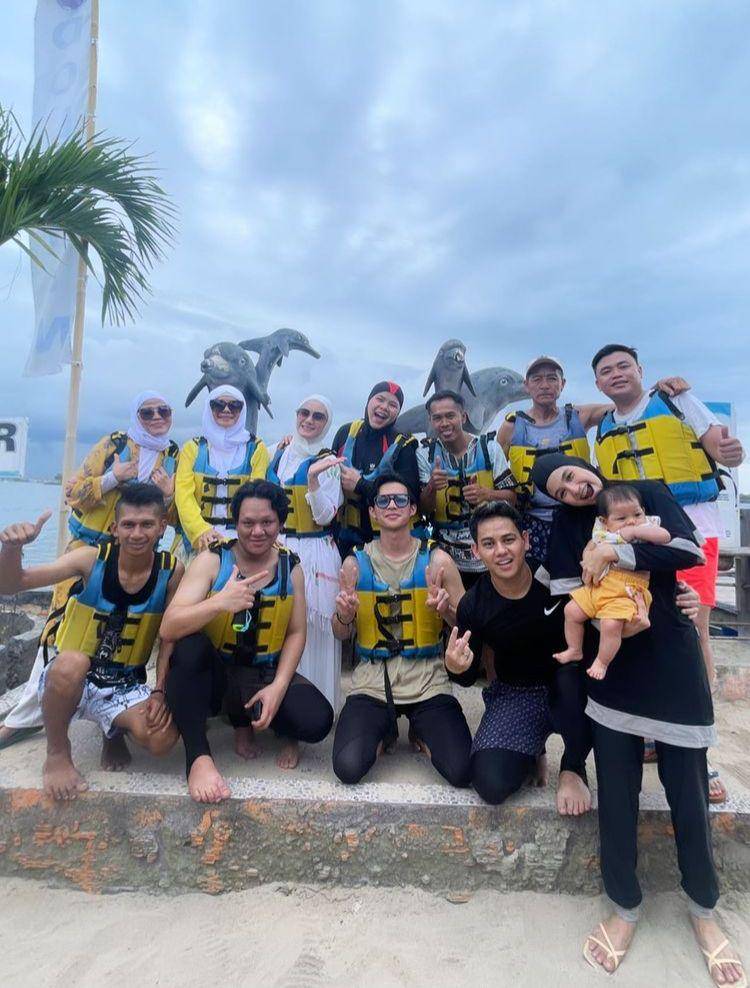 Dinda hw bali (Instagram.com/rey_mbayang)