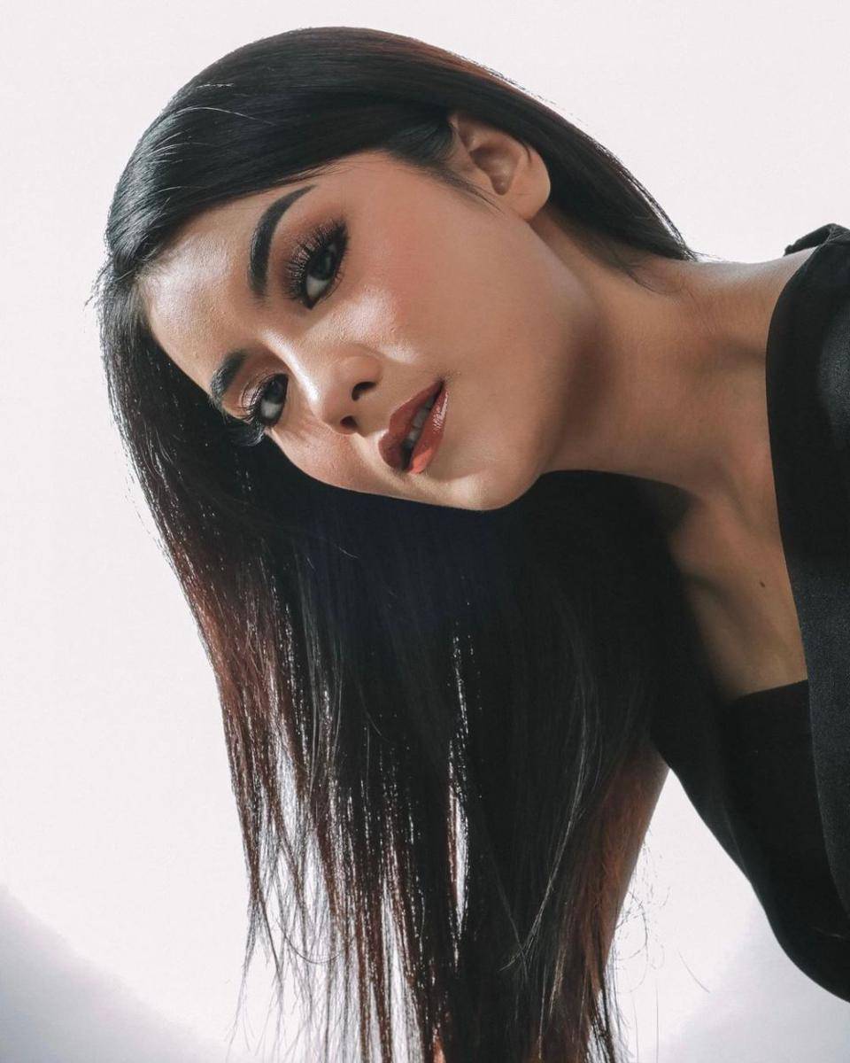 Ina Marika (instagram.com/ina.marika)