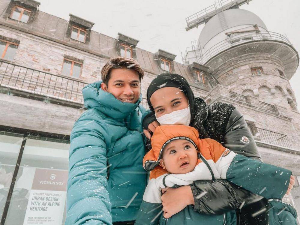 potret Ukkasya Muhammad Syahki bersama Irwansyah dan Zaskia Sungkar (instagram.com/zaskiasungkar15)