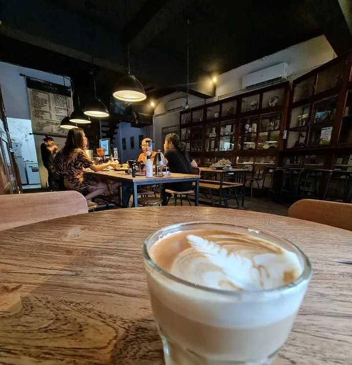 YiSan Coffee Shop (instagram.com/yisan_coffeeshop)