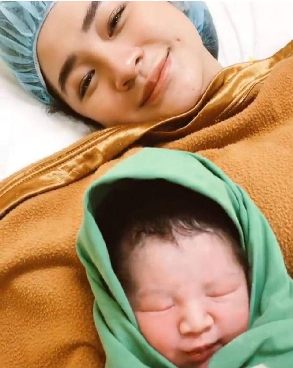 potret Pierce Davidson dan sang ibu (instagram.com/pattdevdex)