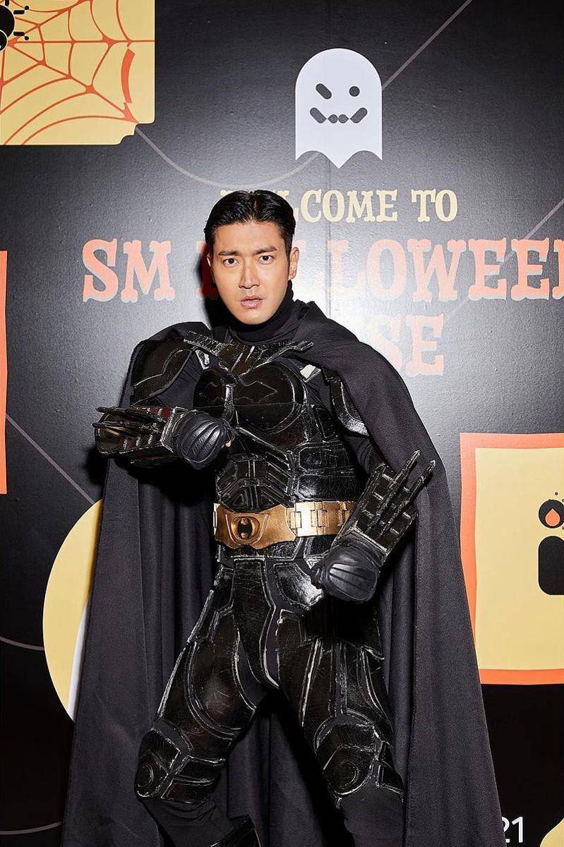 Siwon Super Junior di SM Halloween House 2021 (instagram.com/smtown)