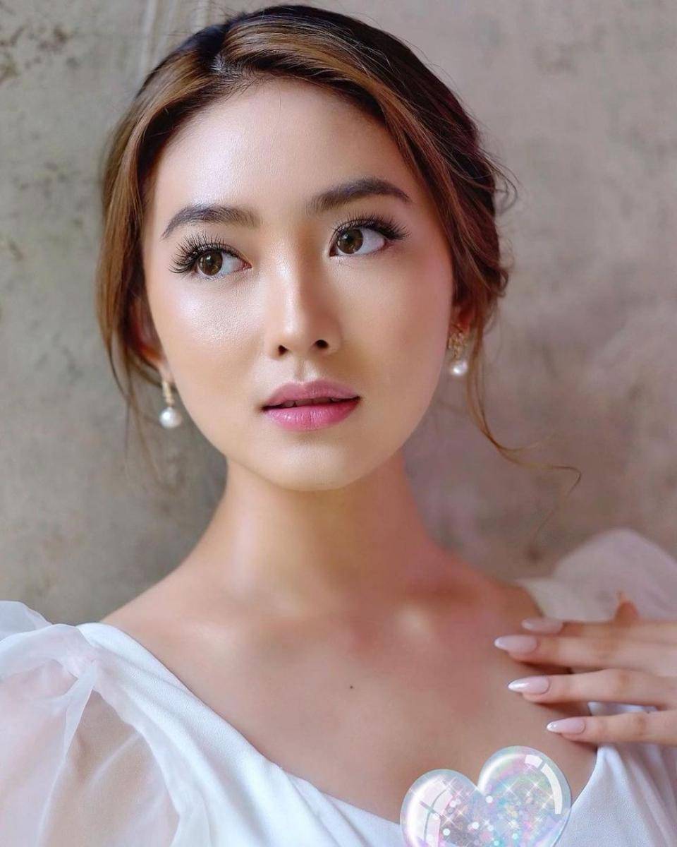 Natasha Wilona (Instagram.com/natashawilona12)
