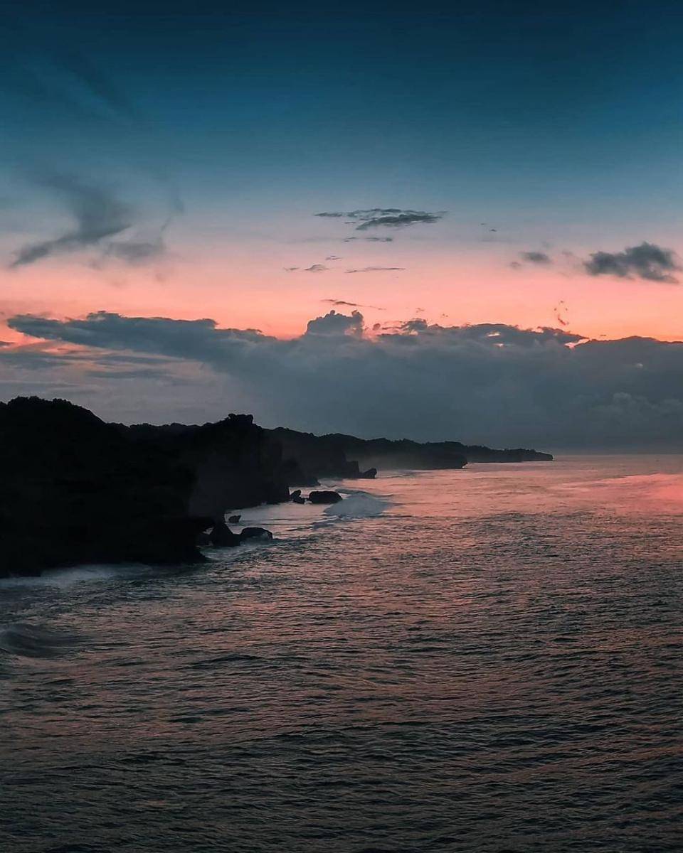 Pantai Ngedan (instagram.com/afi_faqihann)