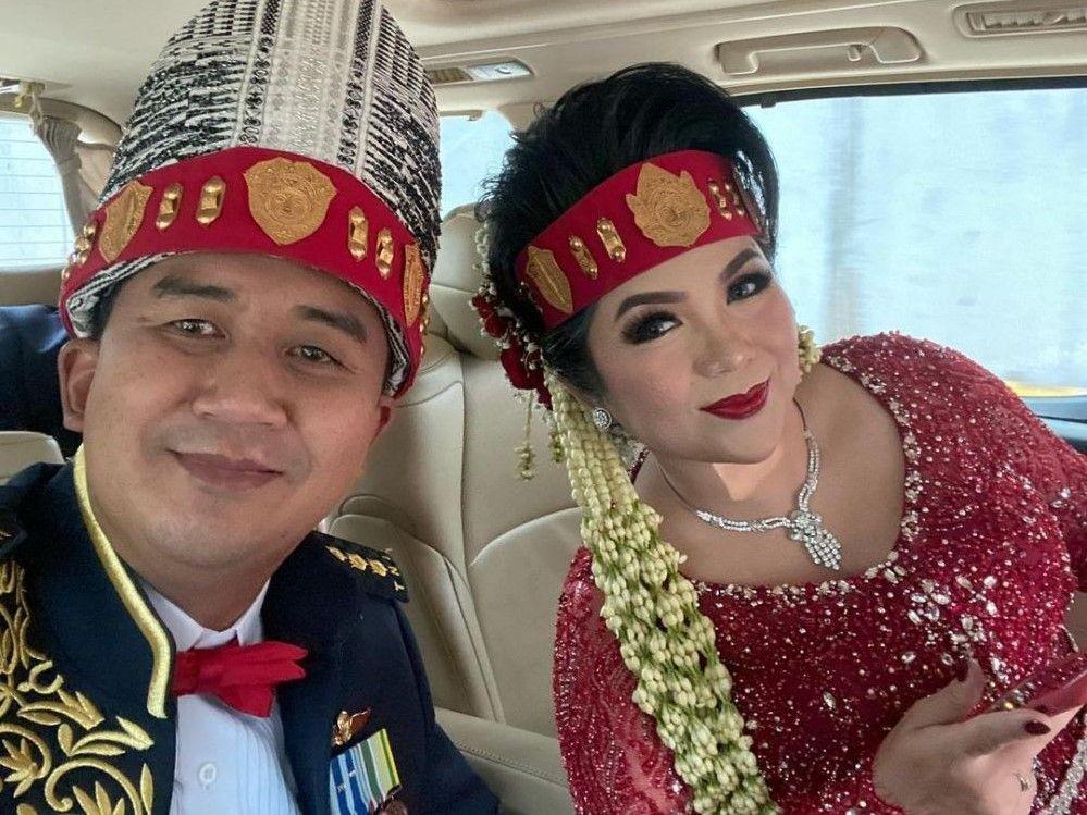 10 Potret Rangkaian Pernikahan Joy Tobing, Pemberkatan sampai Resepsi