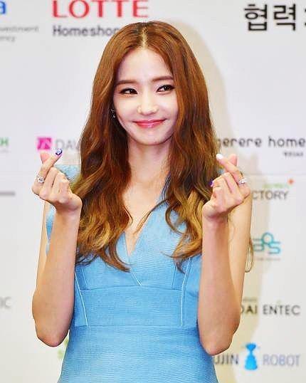 Han Chae Young (instagram.com/han_chae_young_)