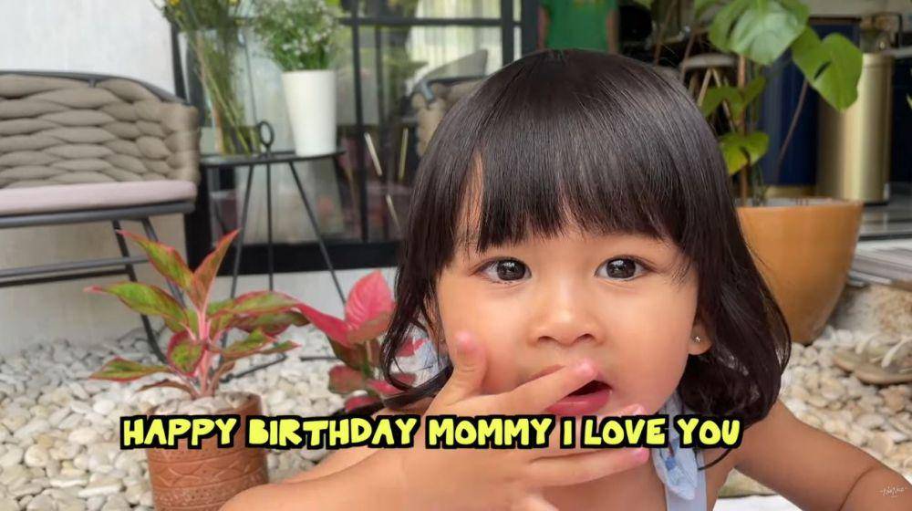 ulang tahun Syahnaz (YouTube.com/NisNaz Channel)