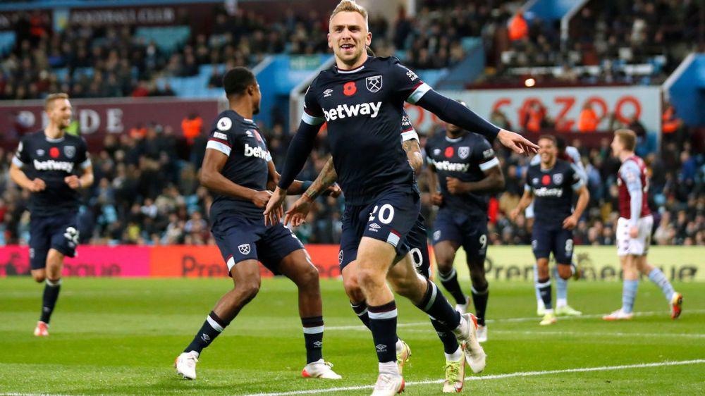 selebrasi gol para pemain West Ham (premierleague.com)