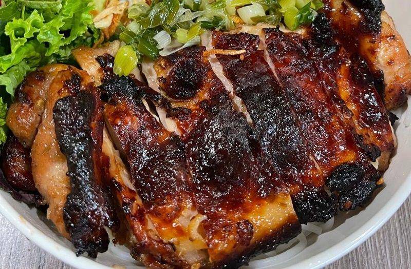 Gan ban den nuong (instagram.com/nuocmamafoods)