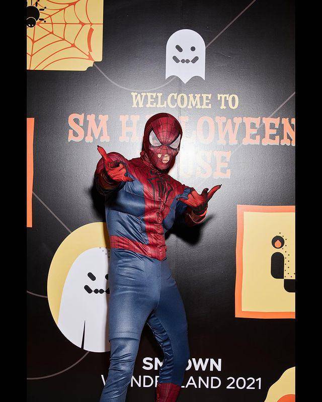 potret Mark NCT di SM Halloween House (instagram.com/smtown)