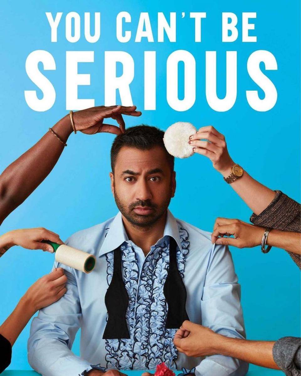 buku milik Kal Penn, Why Can't Be Serious (instagram.com/kalpenn)