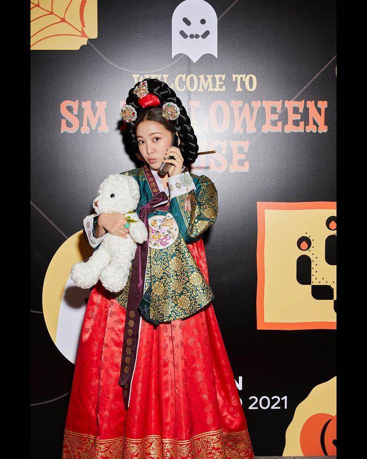 potret Yeri Red Velvet di SM Halloween House (instagram.com/smtown)