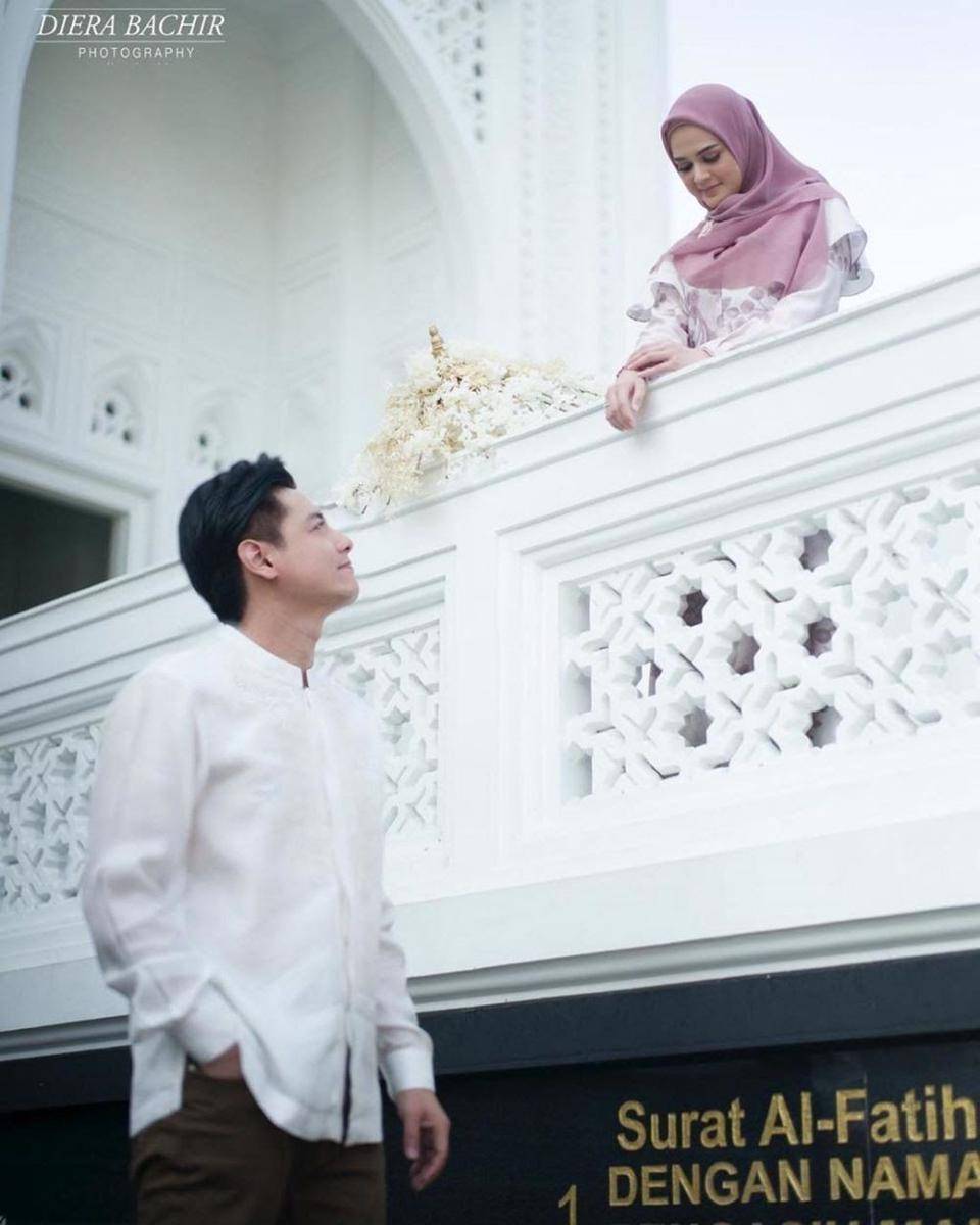 Prewed syari (Instagram.com/dierabachir)