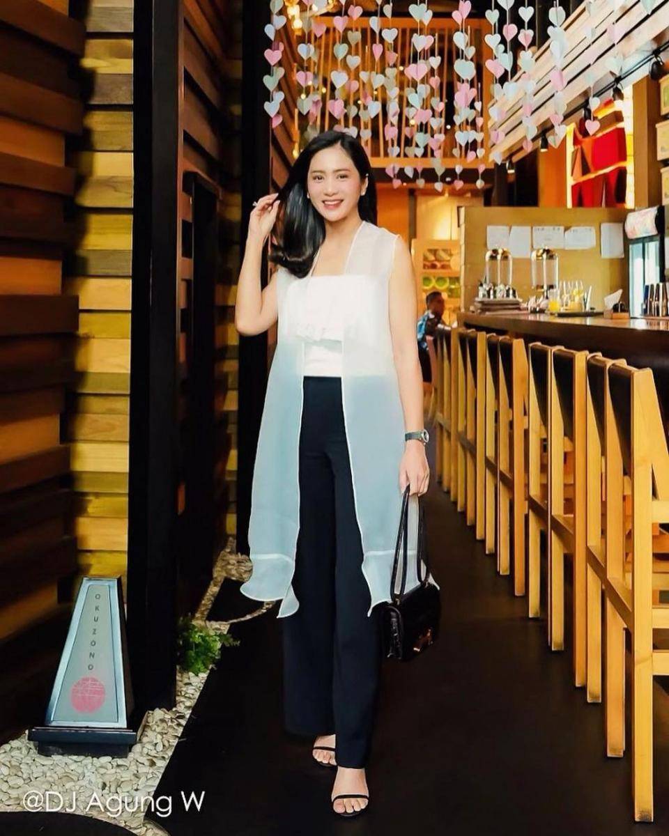 Style Kondangan Bunga Zainal (instagram.com/bungazainal05)