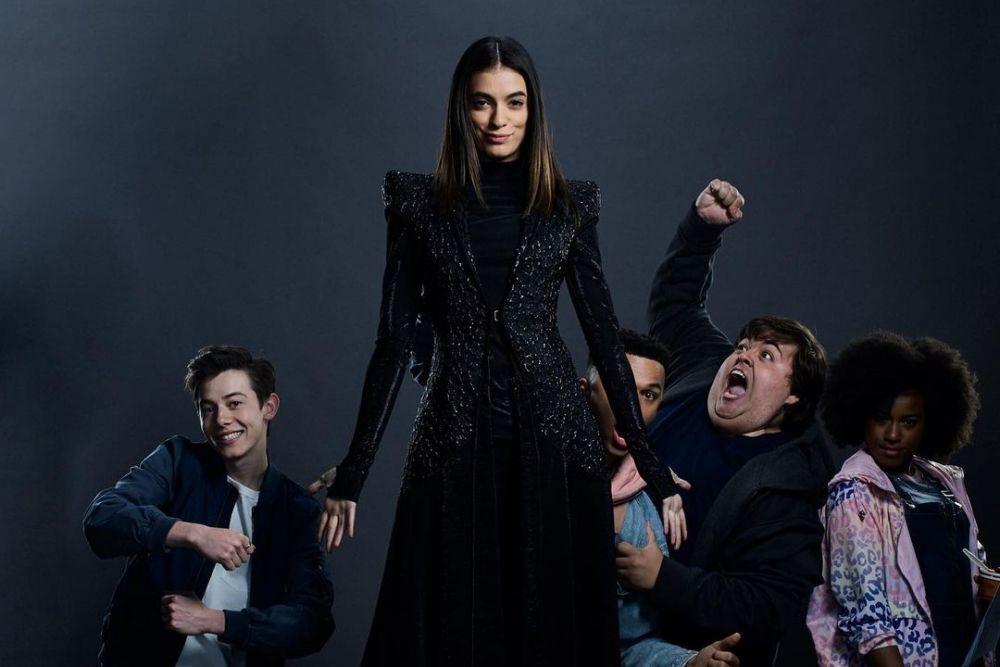 Laysla De Oliveira dan para pemeran Serial Locke & Key (instagram.com/lockeandkeynetflix)