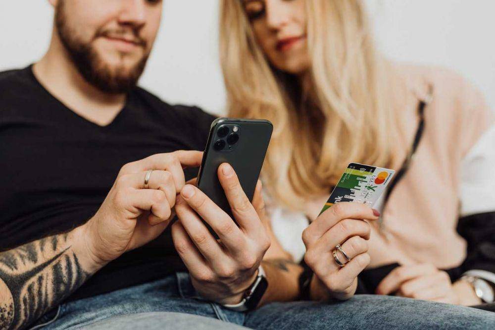 ilustrasi belanja online (pexels.com/Karolina Grabowska)