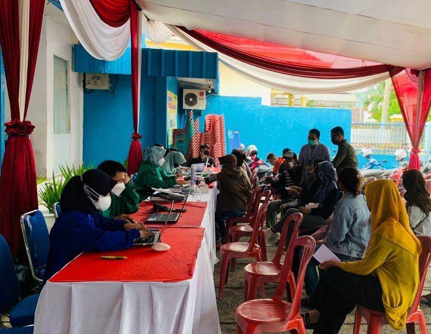 BRI terus secara aktif mendukung program vaksinasi yang dicanangkan Pemerintah untuk membentuk Herd Immunity secara nasional hingga akhir 2021. (Dok. BRI)