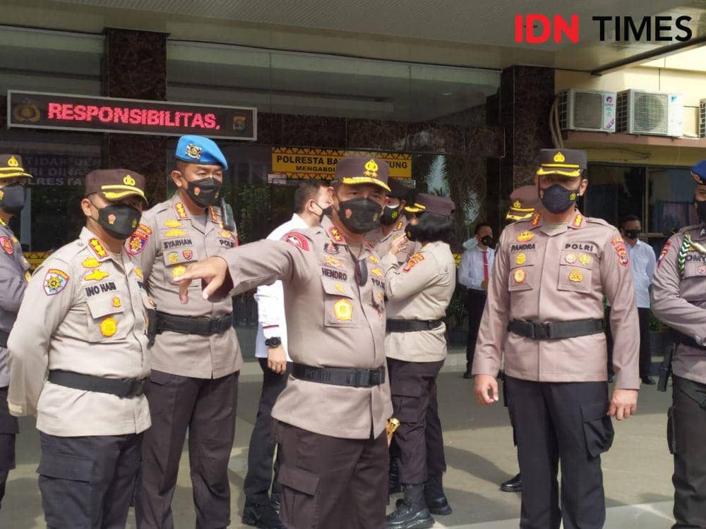 Upacara PTDH Bripka Irfan Setiawan, (IDN Times/Tama Yudha Wiguna)