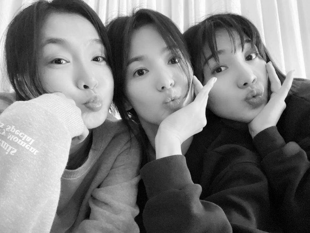 Park Hyo Joo, Song Hye Kyo, dan Choi Hee Seo di balik layar Now, We Are Breaking Up (instagram.com/nowwearebreakingup_official)