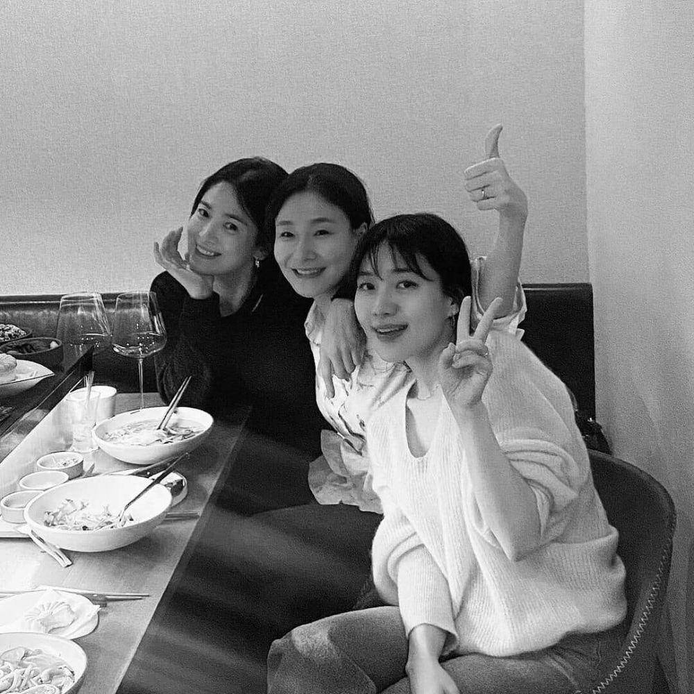 Song Hye Kyo, Park Hyo Joo, dan Choi Hee Seo di balik layar Now, We Are Breaking Up (instagram.com/nowwearebreakingup_official)