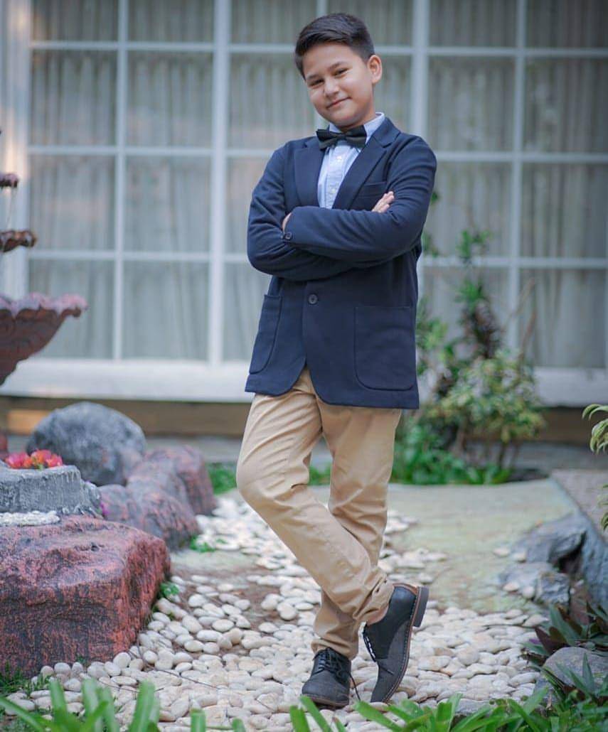Jason (instagram.com/jasonlioneltheo)