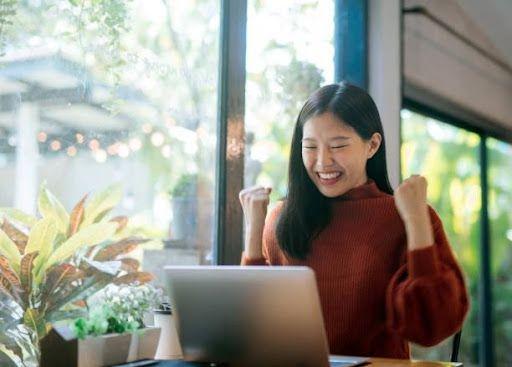 Masih Suka Rebahan? Yuk Produktif dengan Ikuti Kompetisi Menulis Astra