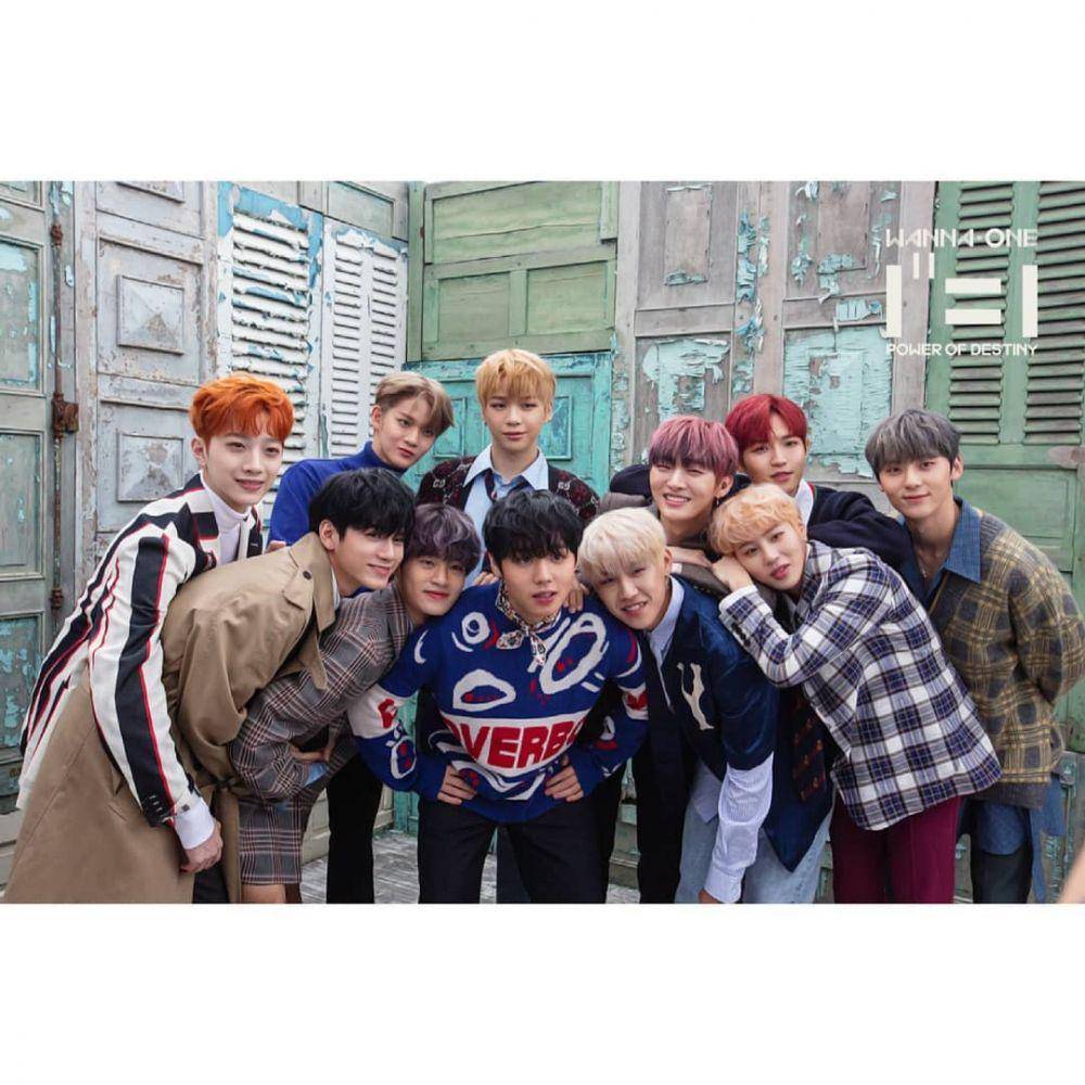 Wanna One (instagram.com/wannaone.official)