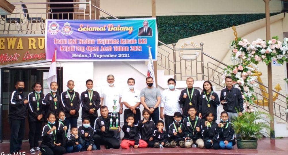 Pengurus dan atlet KKI Medan (Dok.IDN Times/istimewa)