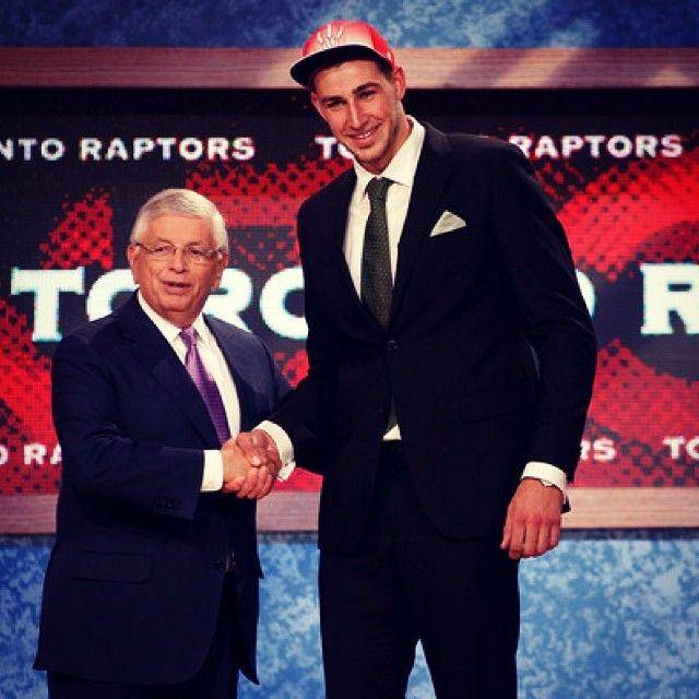 Jonas Valanciunas (instagram.com/jvalanciunas)