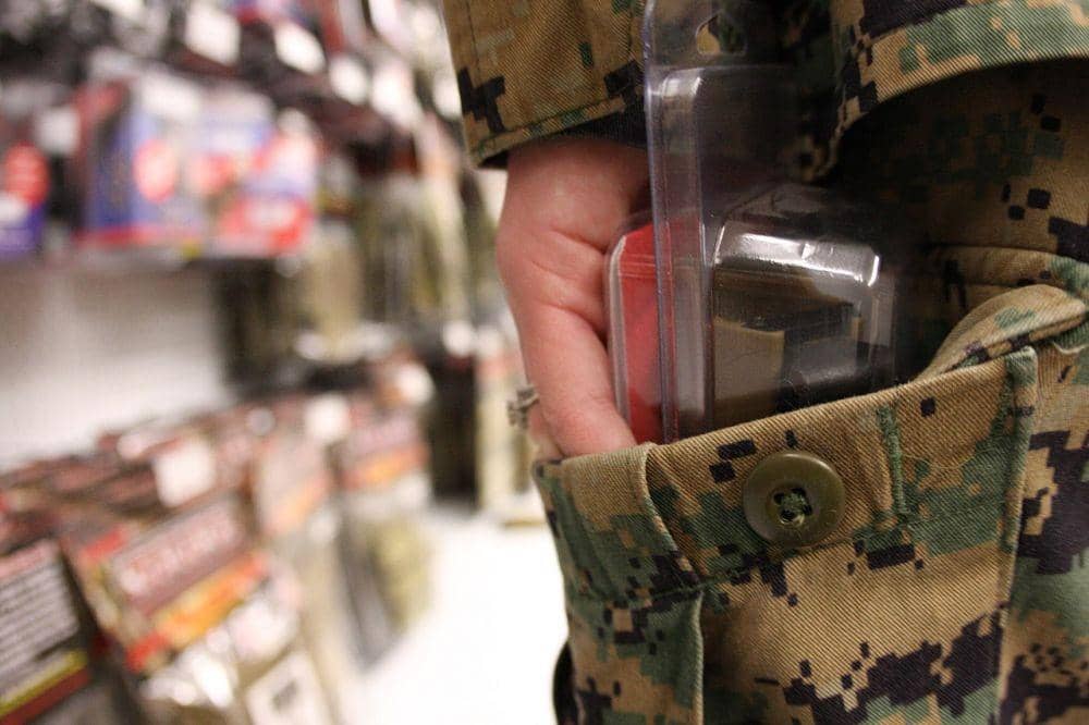 ilustrasi mencuri (wikipedia.org)